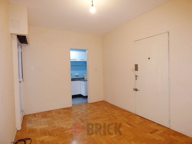 RIVADAVIA, AV. al 6100 Piso 2 4