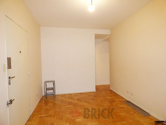 RIVADAVIA, AV. al 6100 Piso 2 5