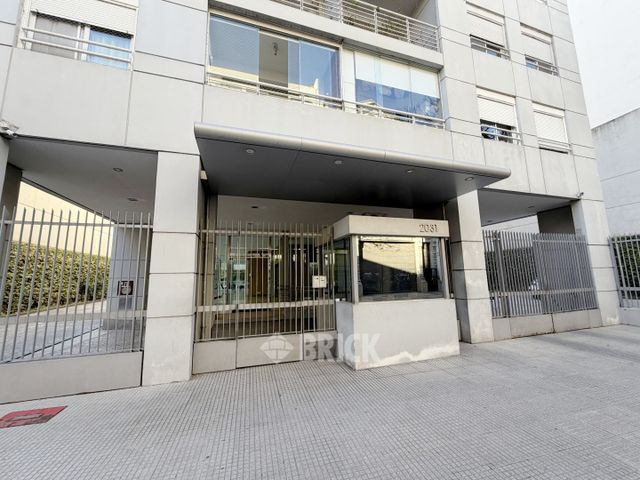 HUMBERTO 1° al 2000 Piso 3 42