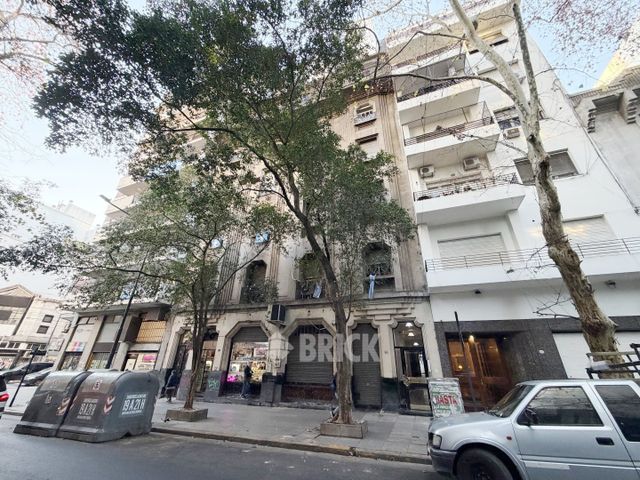 SARMIENTO al 2000 Piso 4 24