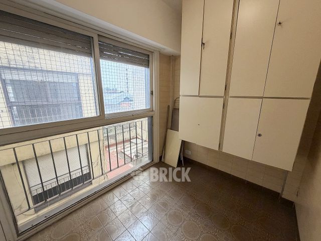 MONTES DE OCA, AV. al 1100 Piso 5 31
