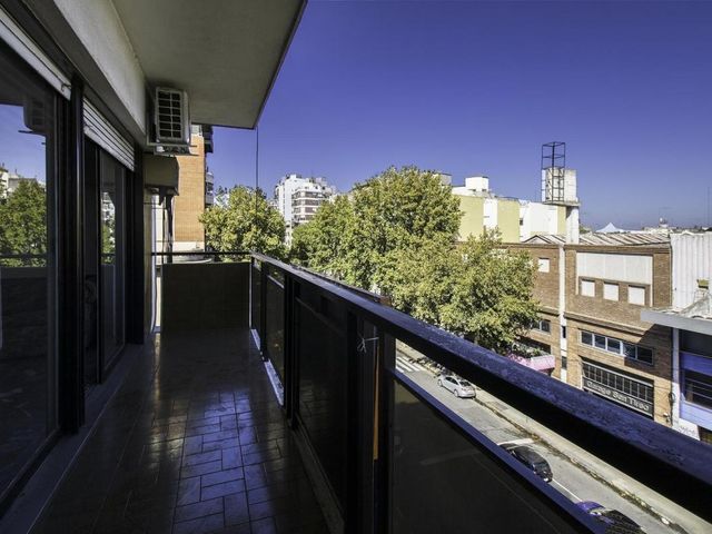 MONTES DE OCA, AV. al 1100 Piso 5 9