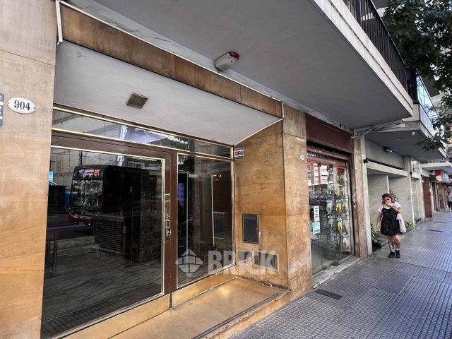 PUEYRREDON, AV. al 900 Piso 9 24