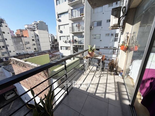 VILLARROEL al 1100 Piso 4 11