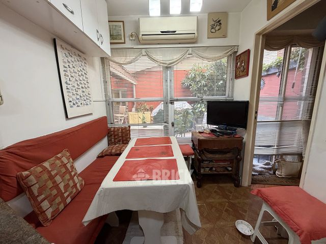 ECUADOR al 1400 Piso PB 33