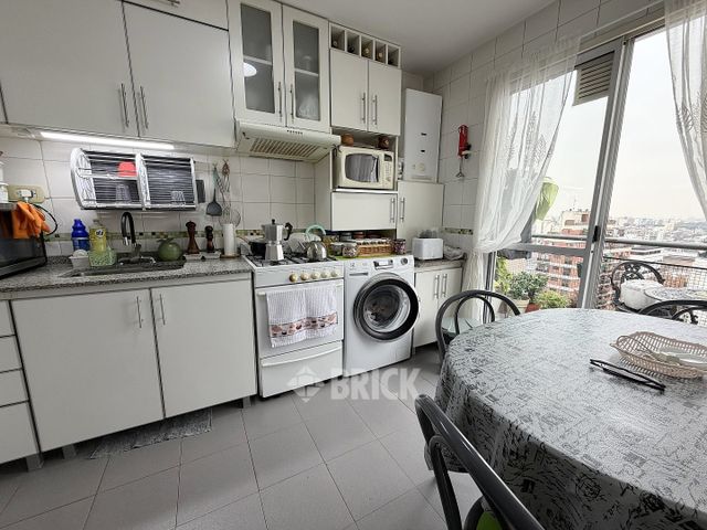 DEAN FUNES al 1100 Piso 12 14