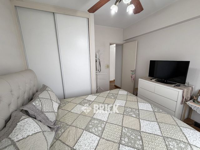 DEAN FUNES al 1100 Piso 12 21