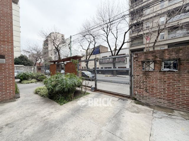 DEAN FUNES al 1100 Piso 12 33