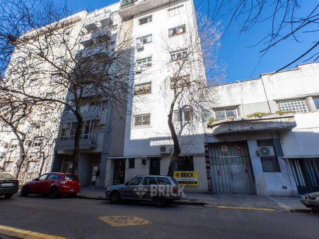 CHILE al 2100 Piso PB 21