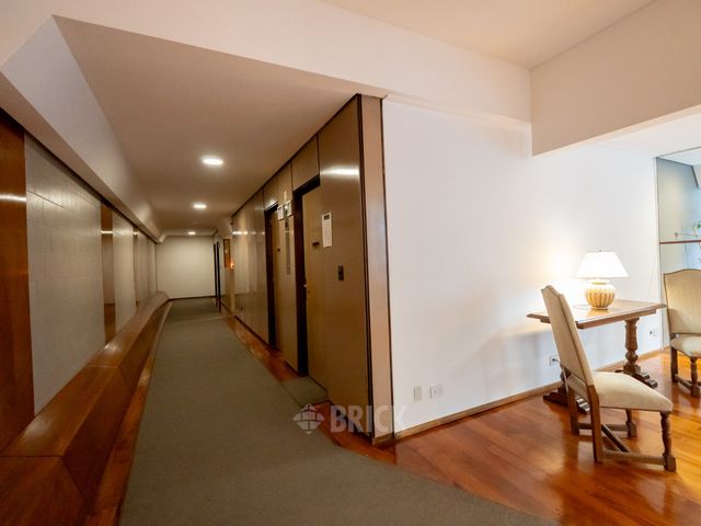 ARENALES al 3800 Piso 1 23