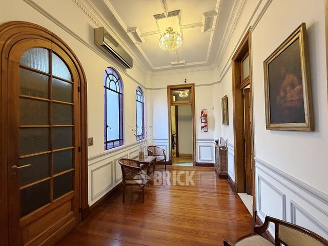 PUEYRREDON, AV. al 600 Piso 1 37