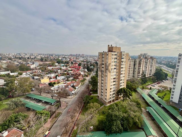 GENERAL PINTOS al 2900 Piso 14 40