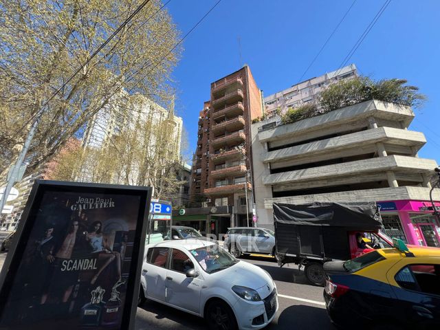 LAS HERAS, AV. al 2500 Piso 9 16