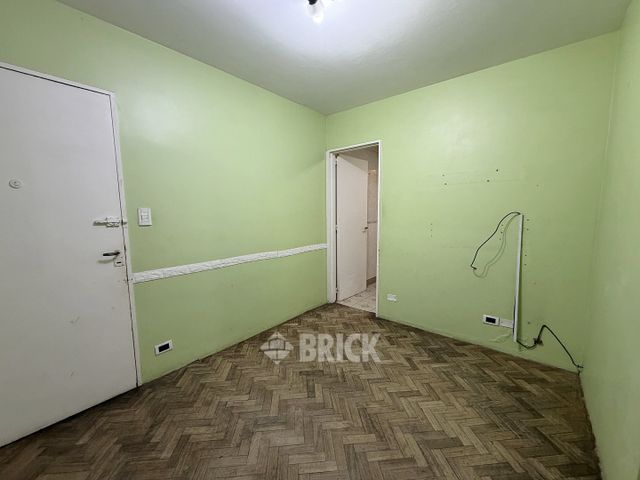 MENDOZA al 2600 Piso 1 5