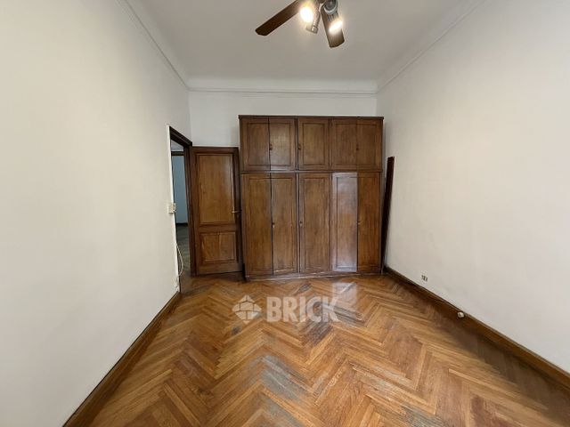 RODRIGUEZ PEÑA al 1300 Piso 1 12