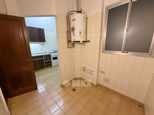 RODRIGUEZ PEÑA al 1300 Piso 1 25
