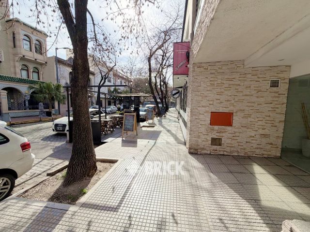 GARCIA, TEODORO al 2800 Piso 1 46