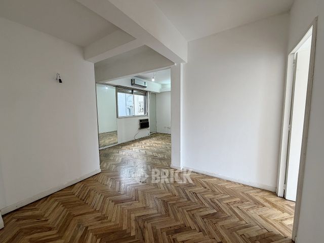 CHARCAS al 3100 Piso 8 5