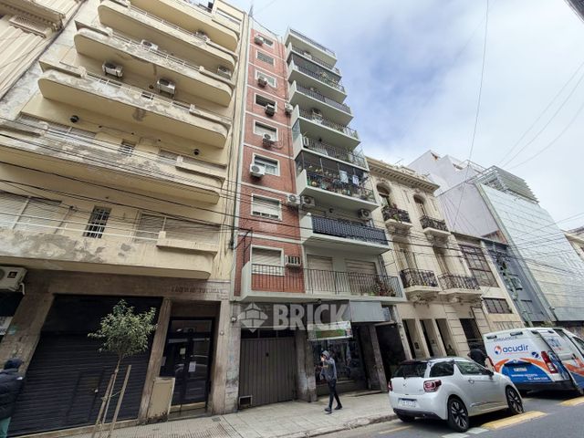 TUCUMAN al 2200 Piso 5 33
