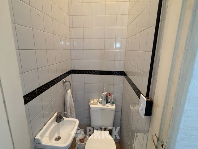 MORENO al 2100 Piso PB 15