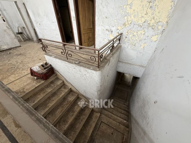YRIGOYEN, HIPOLITO, AV. al 8200 47