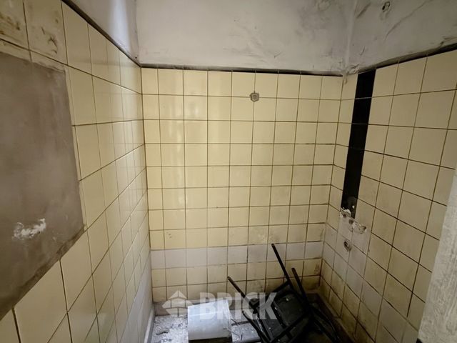 YRIGOYEN, HIPOLITO, AV. al 8200 53