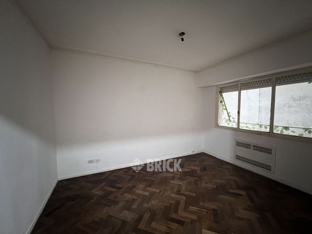 AZCUENAGA al 1200 Piso 1 3