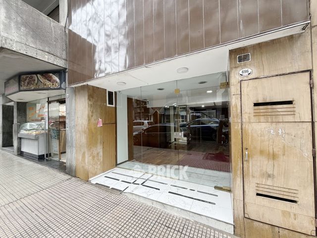 JUNIN al 600 Piso 6 19