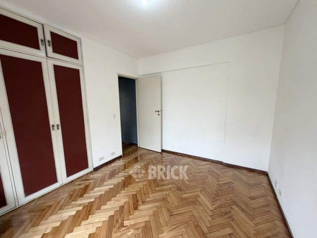PARAGUAY al 2300 Piso 7 18