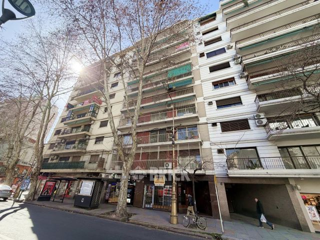 MONTES DE OCA, AV. al 400 Piso 2 32