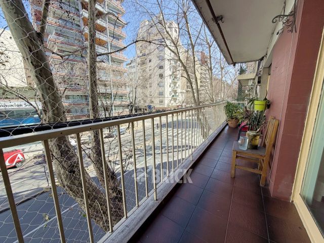 MONTES DE OCA, AV. al 400 Piso 2 9