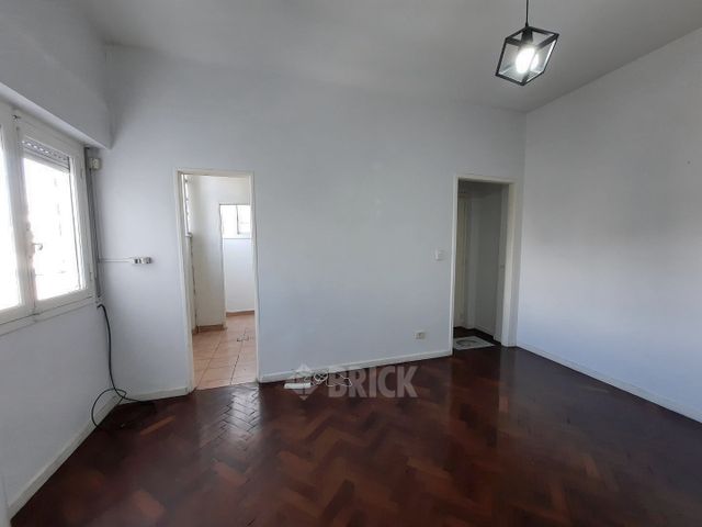 TUCUMAN al 2600 Piso 5 4