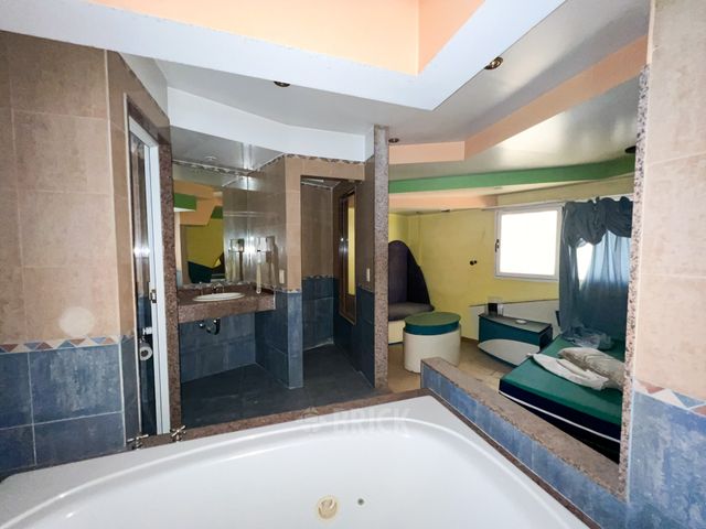 CASTRO BARROS, AV. al 0 16