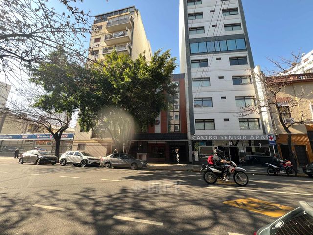 CASTRO BARROS, AV. al 0 3