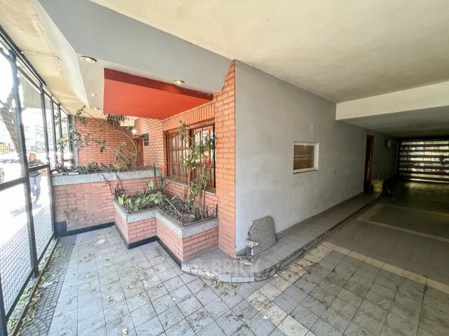 CASTRO BARROS, AV. al 0 35