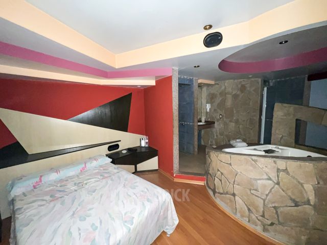 CASTRO BARROS, AV. al 0 6