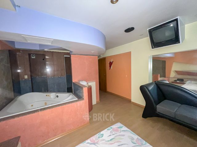 CASTRO BARROS, AV. al 0 9