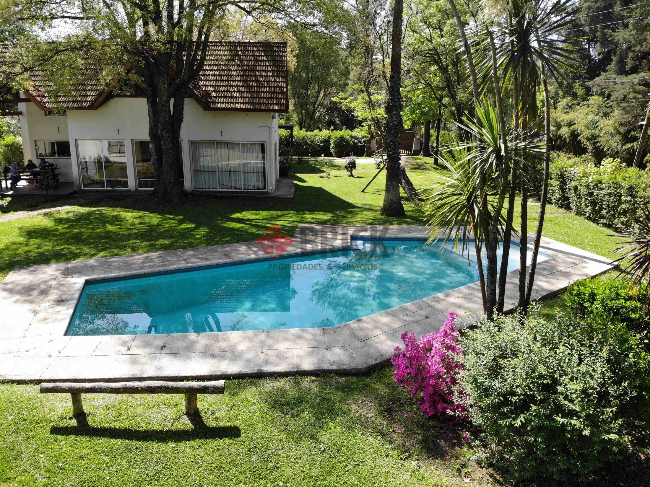 LA GARZA al 3200 8