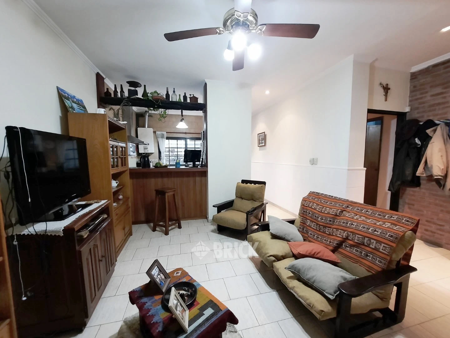 PERON, EVA, AV. al 2700 3