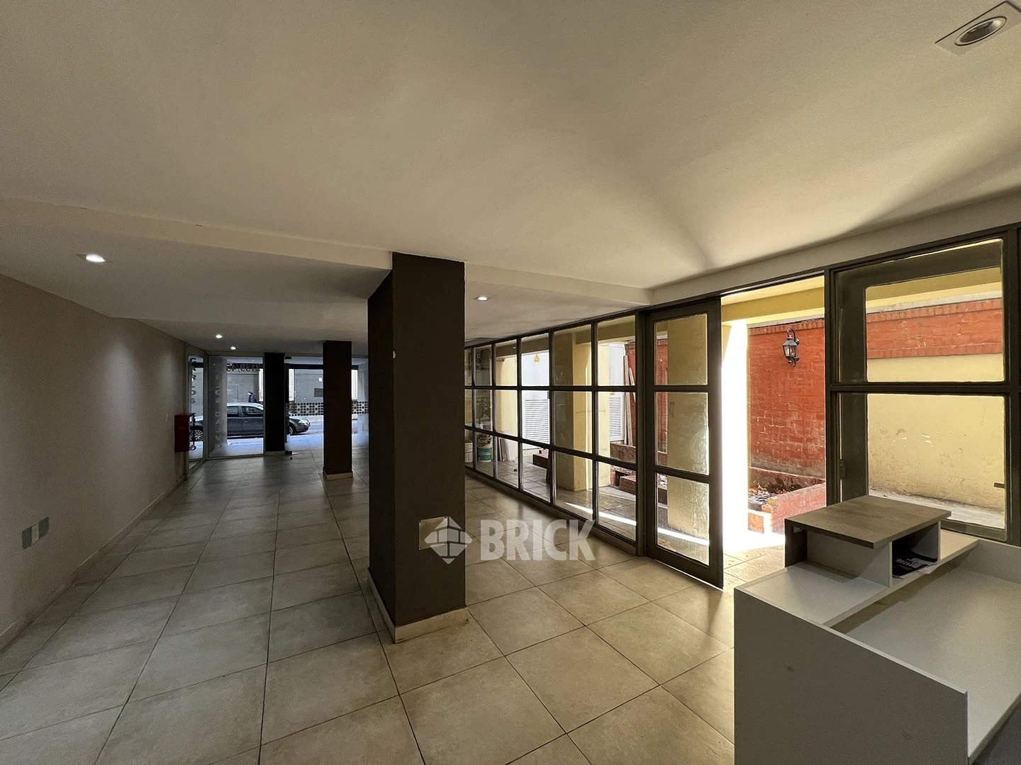 CALVO, CARLOS al 2100 Piso 14 16