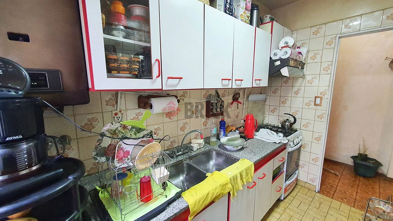 ARANGUREN, JUAN F., DR. al 1200 Piso 2 13