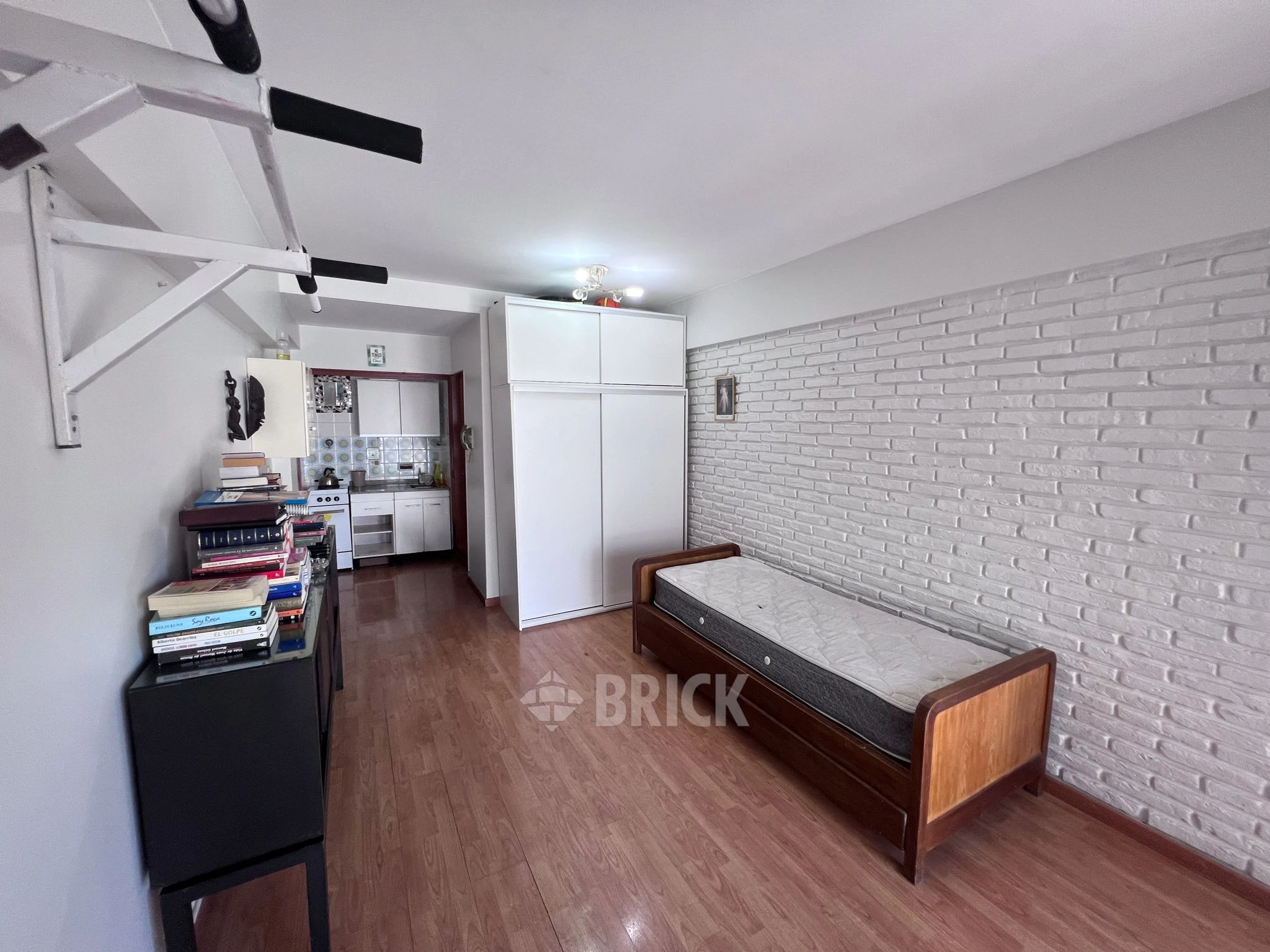 CHARCAS al 3100 Piso 9 5