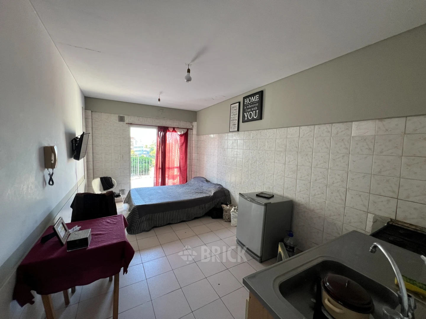 ARTIGAS, JOSE GERVASIO, GRAL. al 2900 Piso 6 1