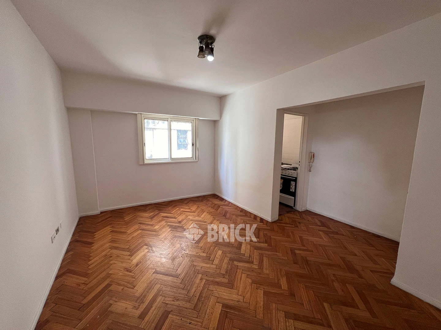 SUIPACHA al 700 Piso 10 4