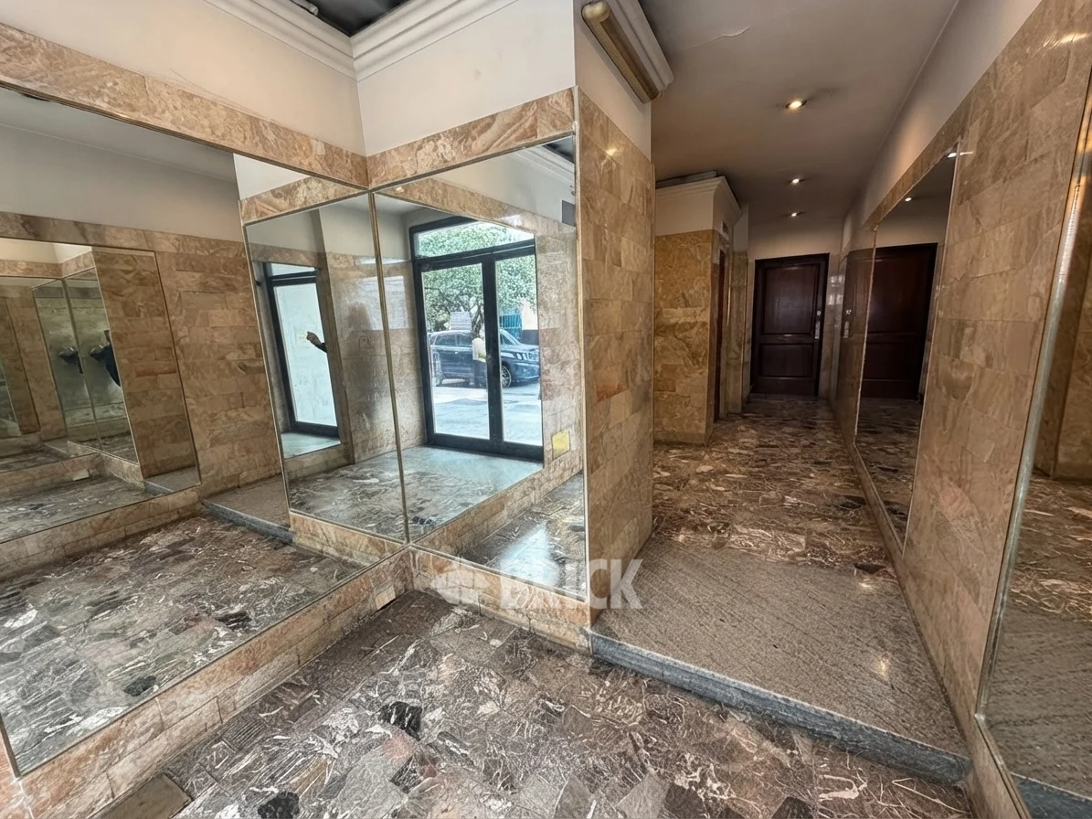 ALVEAR, MARCELO T. DE al 900 Piso 2 22