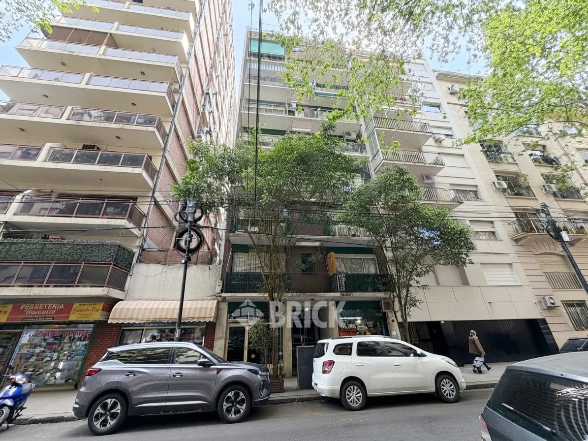 LARREA al 1300 Piso 7 15