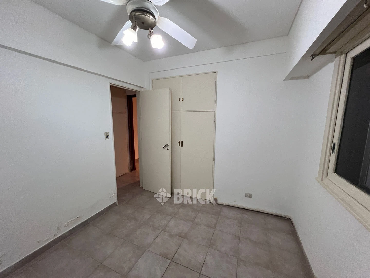 MARECHAL, LEOPOLDO al 1300 Piso 3 8