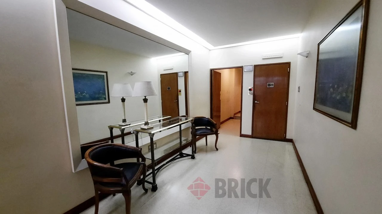 SALGUERO, JERONIMO al 2100 Piso 3 31