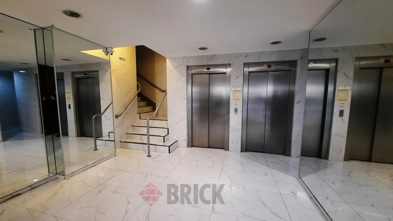 BOGOTA al 1600 Piso 4 17