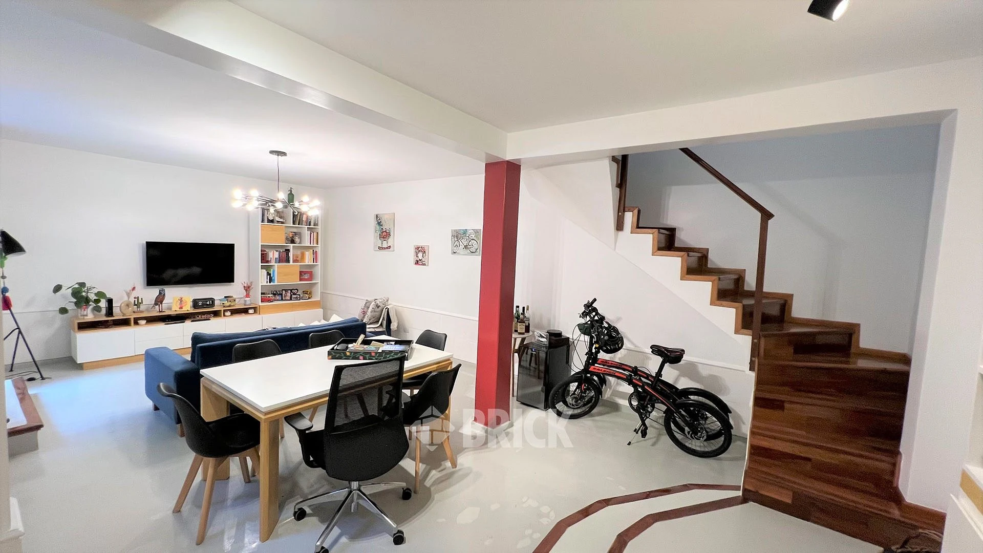 JUNCAL al 2700 Piso PB 9